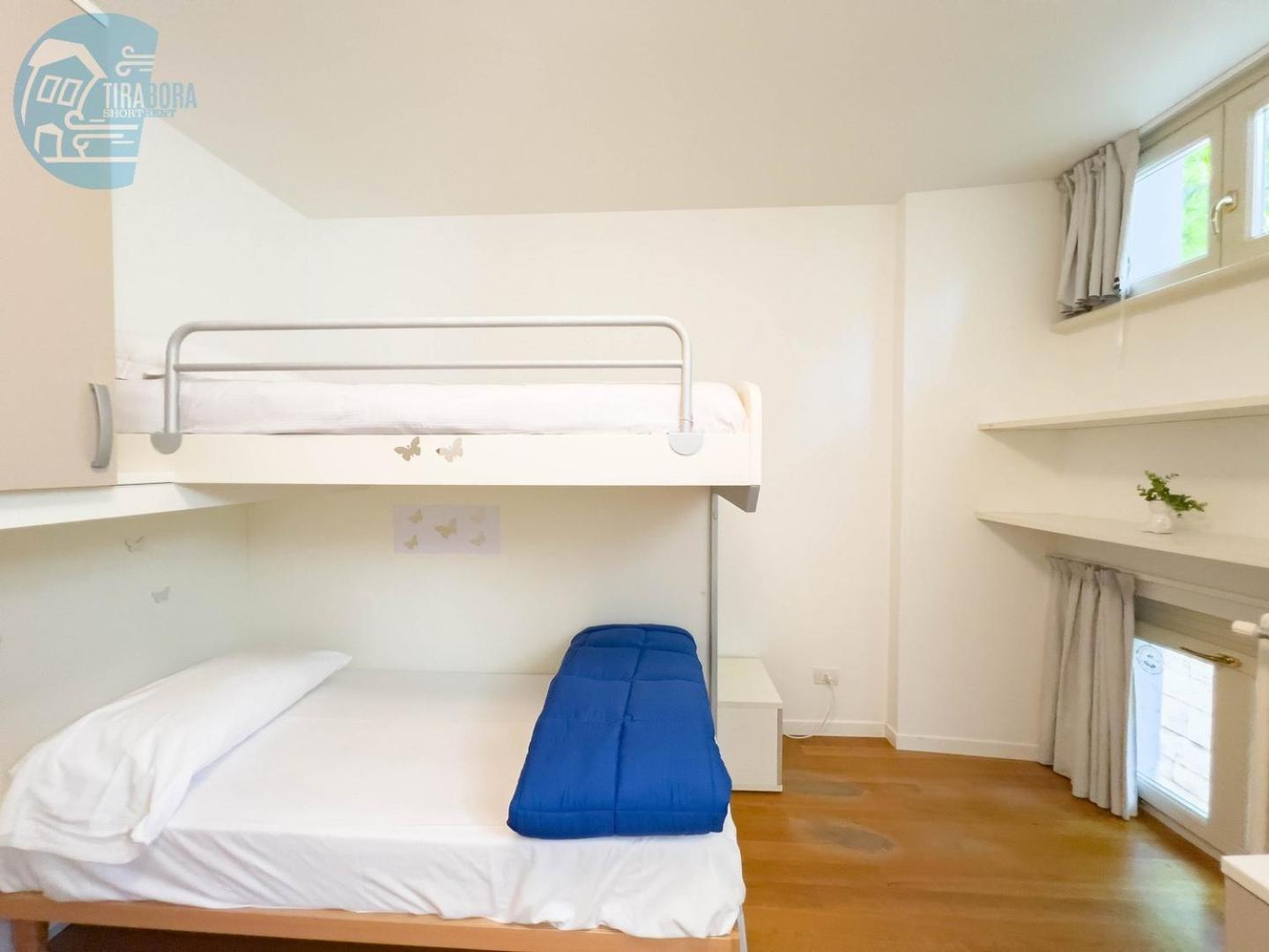 Cattedrale 5 Tirabora Short Rent Apartment Triest Exterior foto