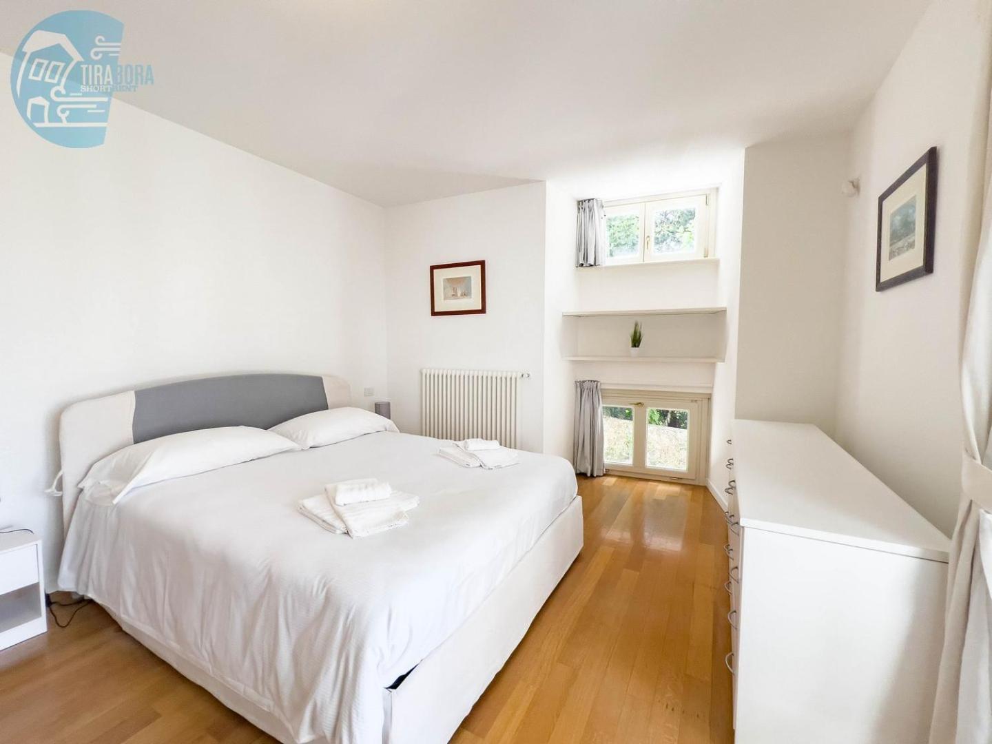 Cattedrale 5 Tirabora Short Rent Apartment Triest Exterior foto