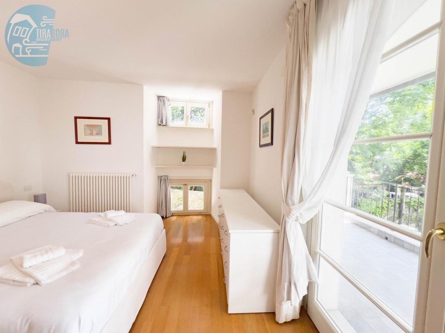 Cattedrale 5 Tirabora Short Rent Apartment Triest Exterior foto