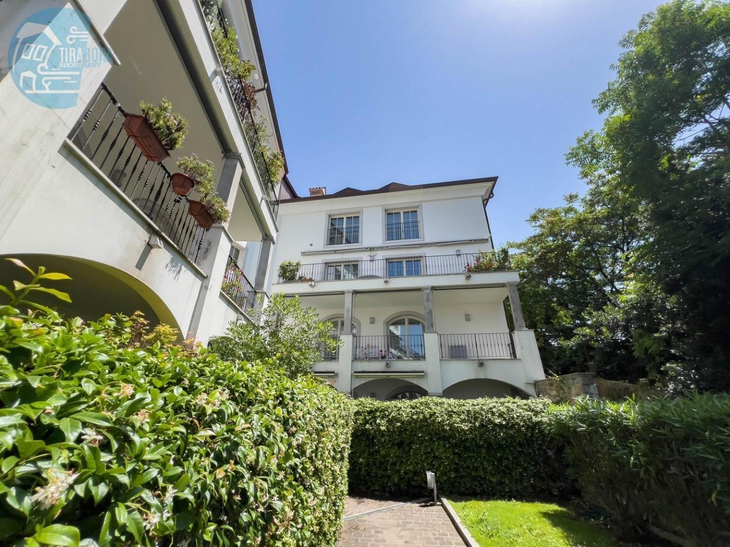 Cattedrale 5 Tirabora Short Rent Apartment Triest Exterior foto