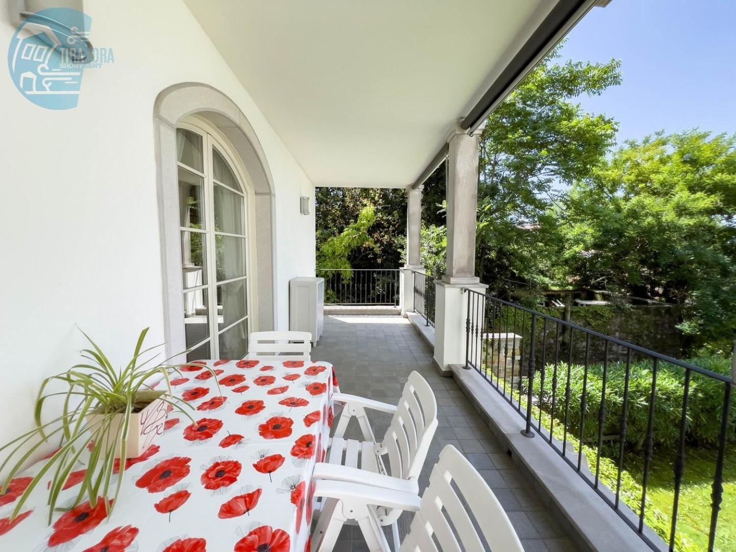 Cattedrale 5 Tirabora Short Rent Apartment Triest Exterior foto