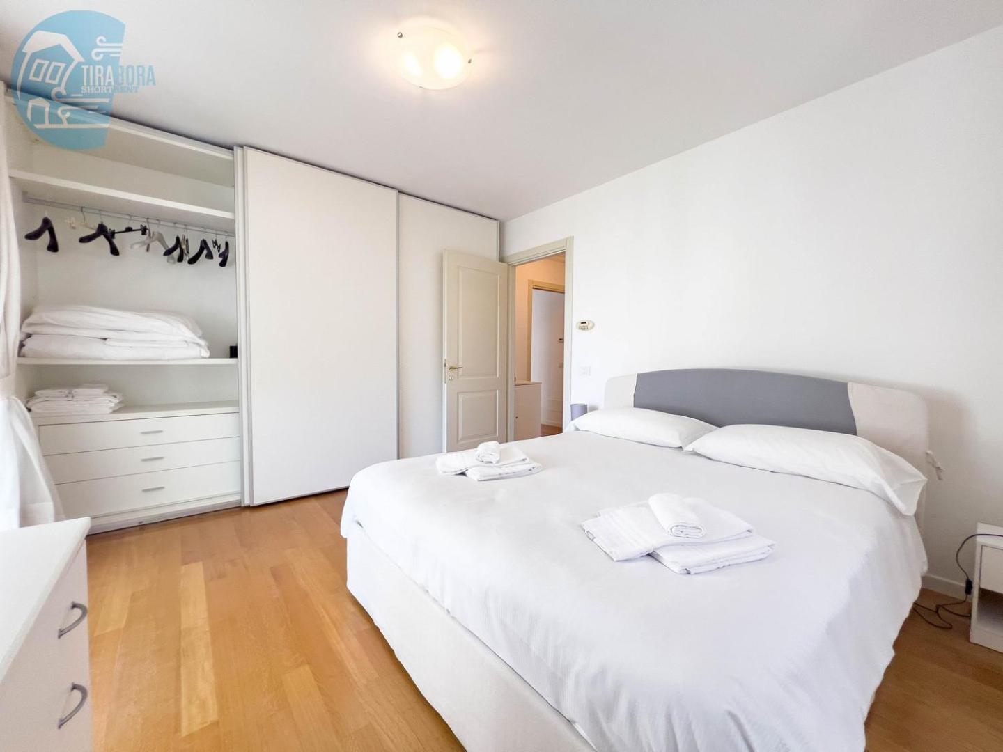 Cattedrale 5 Tirabora Short Rent Apartment Triest Exterior foto
