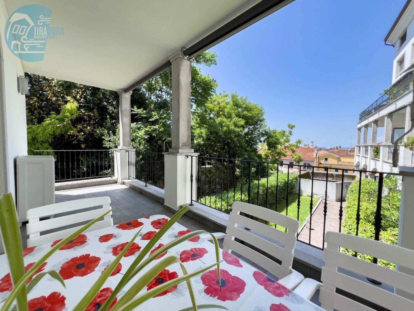 Cattedrale 5 Tirabora Short Rent Apartment Triest Exterior foto