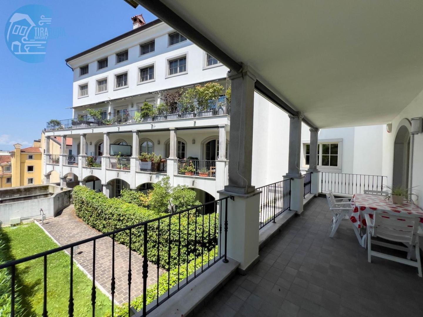 Cattedrale 5 Tirabora Short Rent Apartment Triest Exterior foto